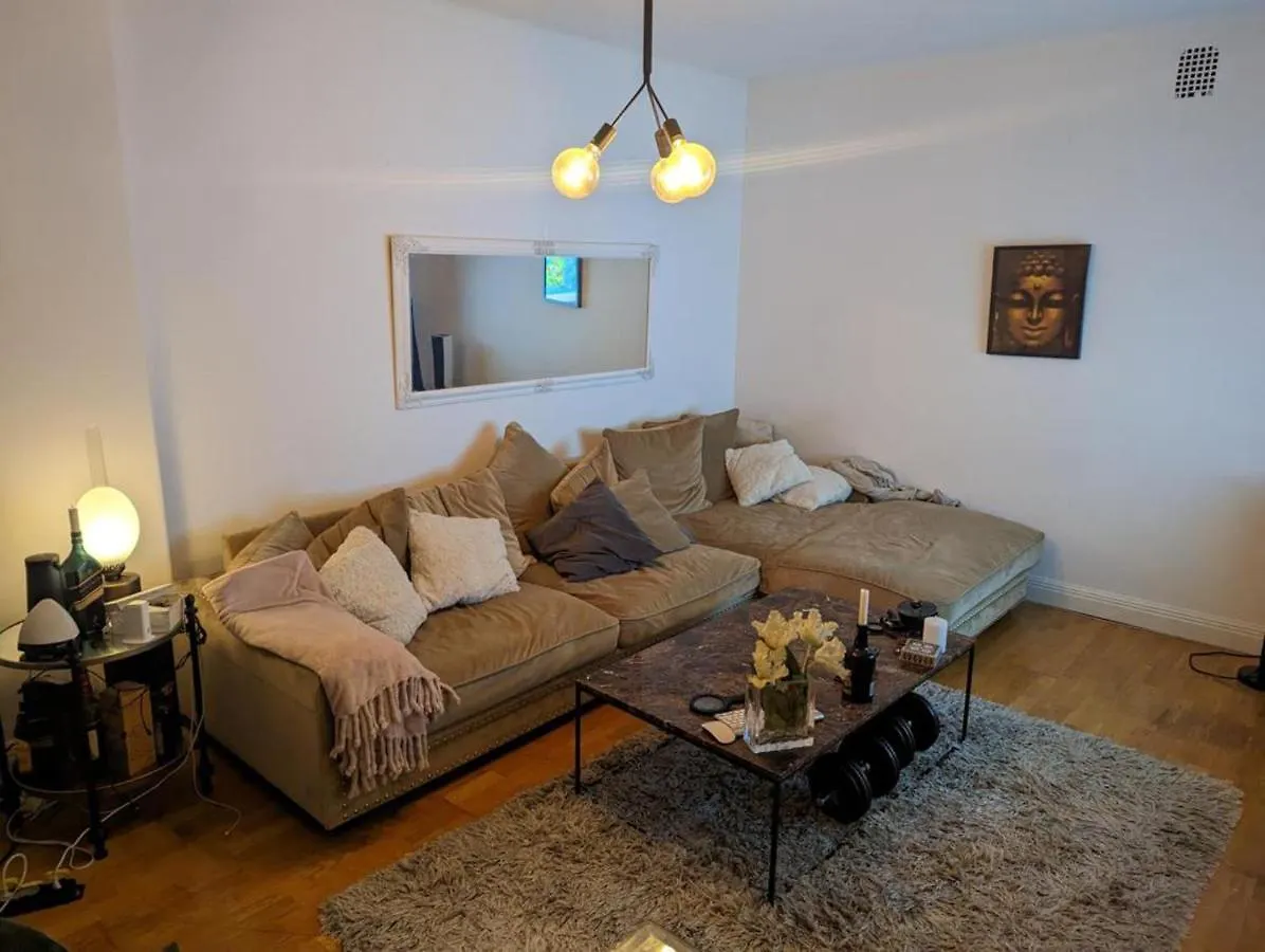 Large Stylish Apartment In Central 스톡홀름 스웨덴
